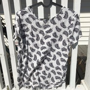 H&M short sleeve palm print top